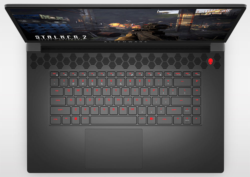 Alienware m17 R5 Gaming Laptop keyboard view